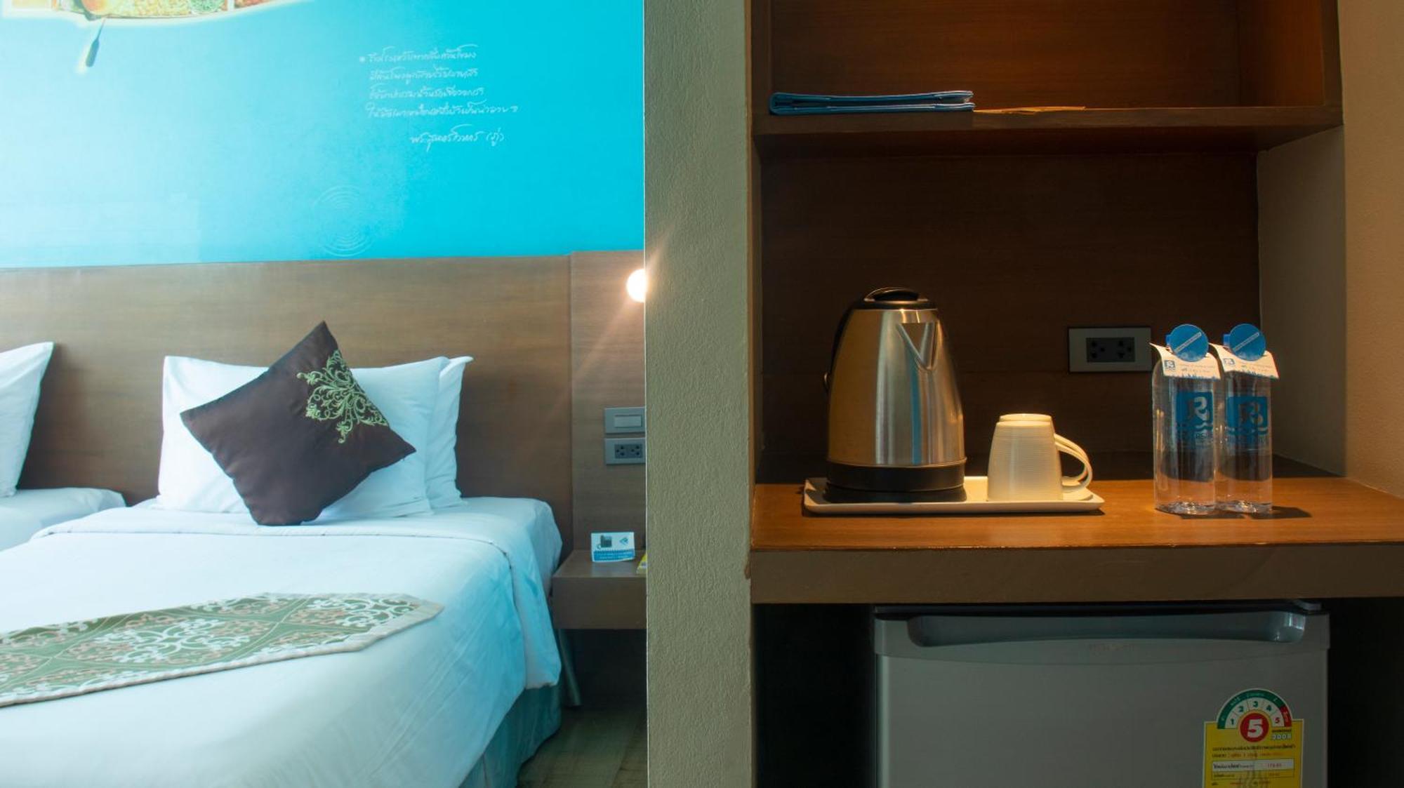 Riverside Bangkok Hotel Екстер'єр фото